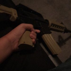 Meet your Posher, Adrian